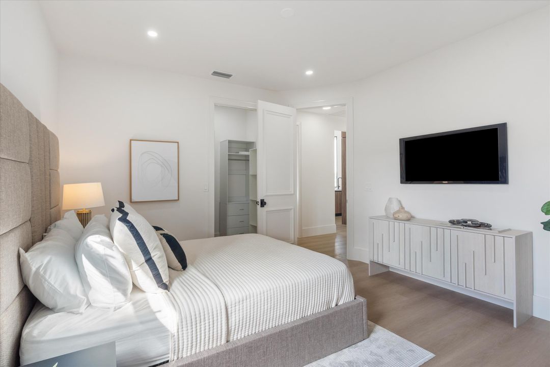 For Sale: $3,250,000 (3 beds, 3 baths, 3385 Square Feet)