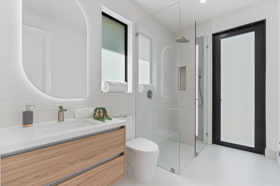 For Sale: $3,250,000 (3 beds, 3 baths, 3385 Square Feet)