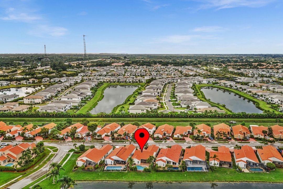 En Venta: $660,000 (3 camas, 2 baños, 1599 Pies cuadrados)