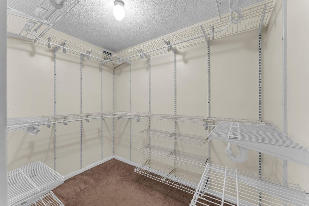 En Venta: $220,000 (2 camas, 2 baños, 1437 Pies cuadrados)