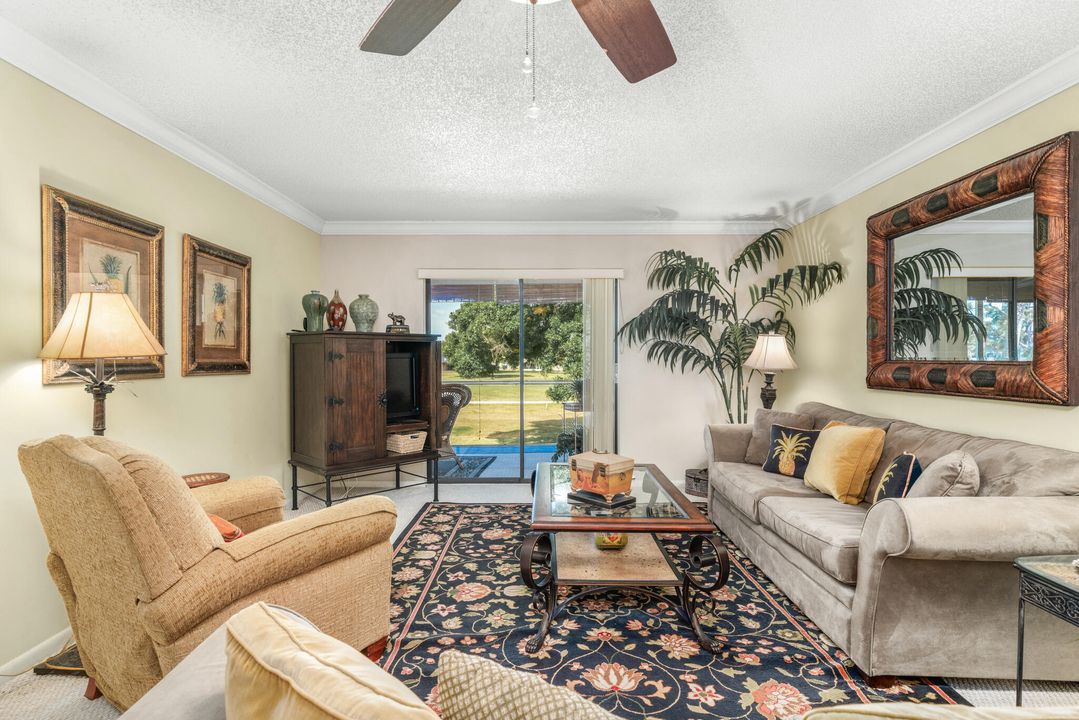 For Sale: $139,900 (2 beds, 2 baths, 1191 Square Feet)