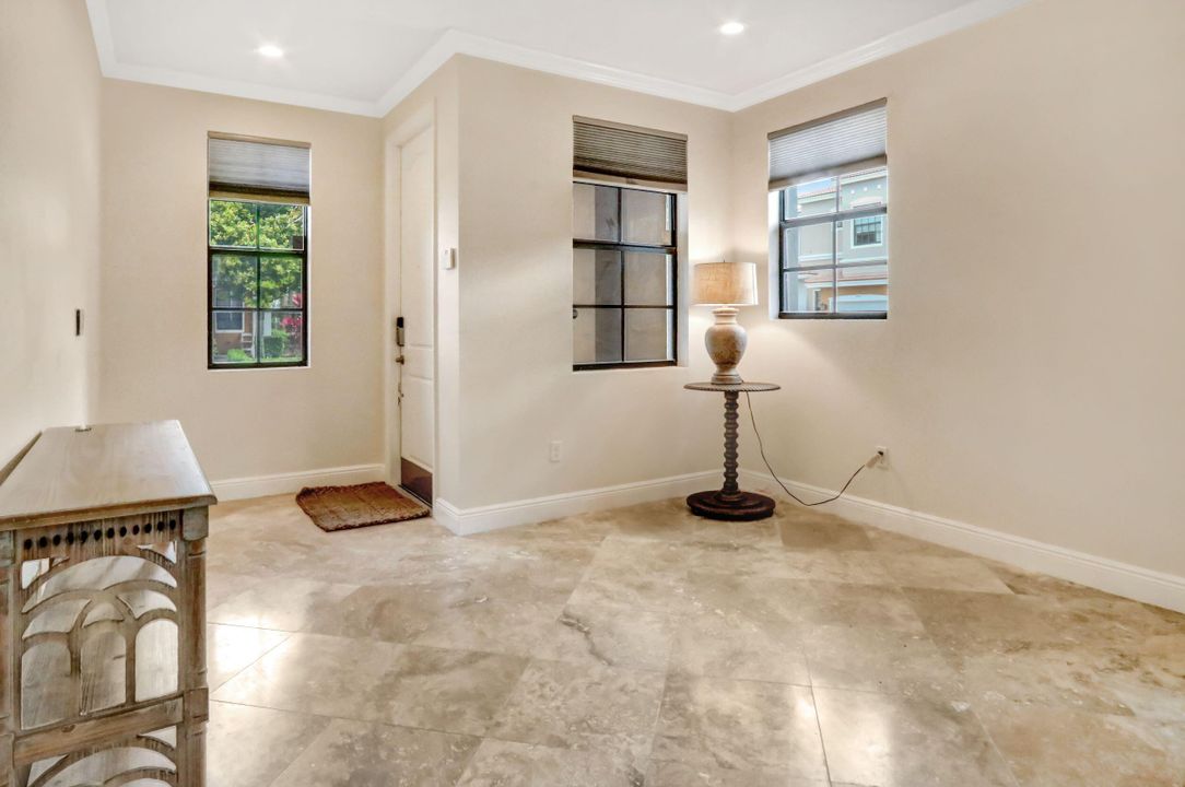 For Sale: $480,000 (3 beds, 2 baths, 1911 Square Feet)