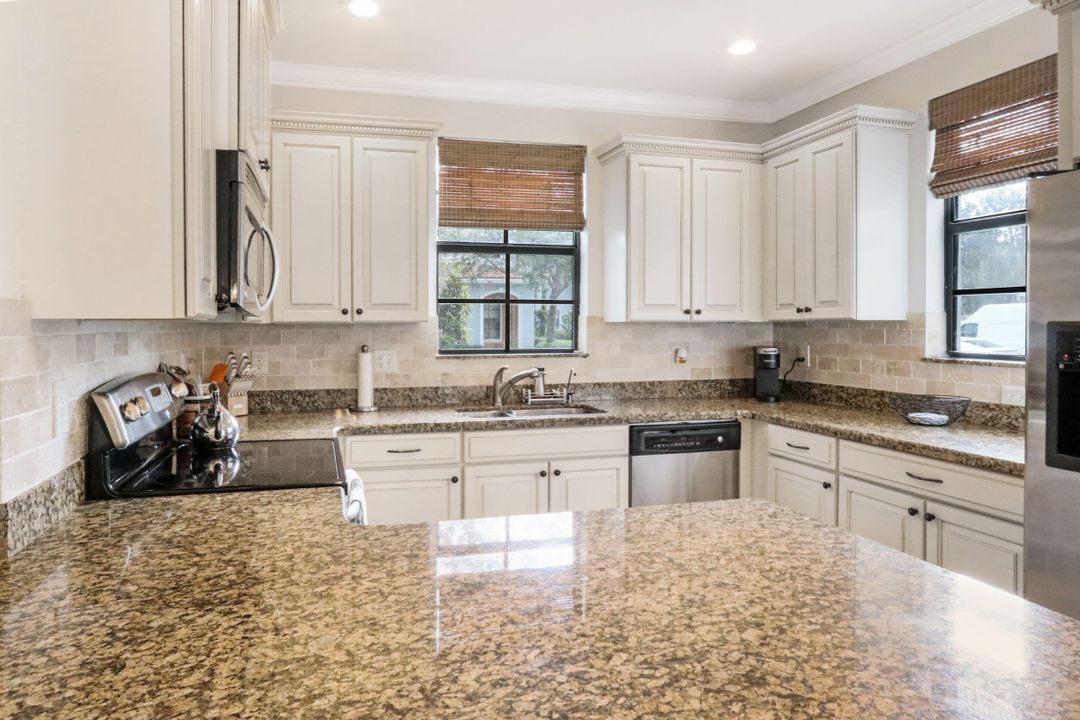 For Sale: $480,000 (3 beds, 2 baths, 1911 Square Feet)