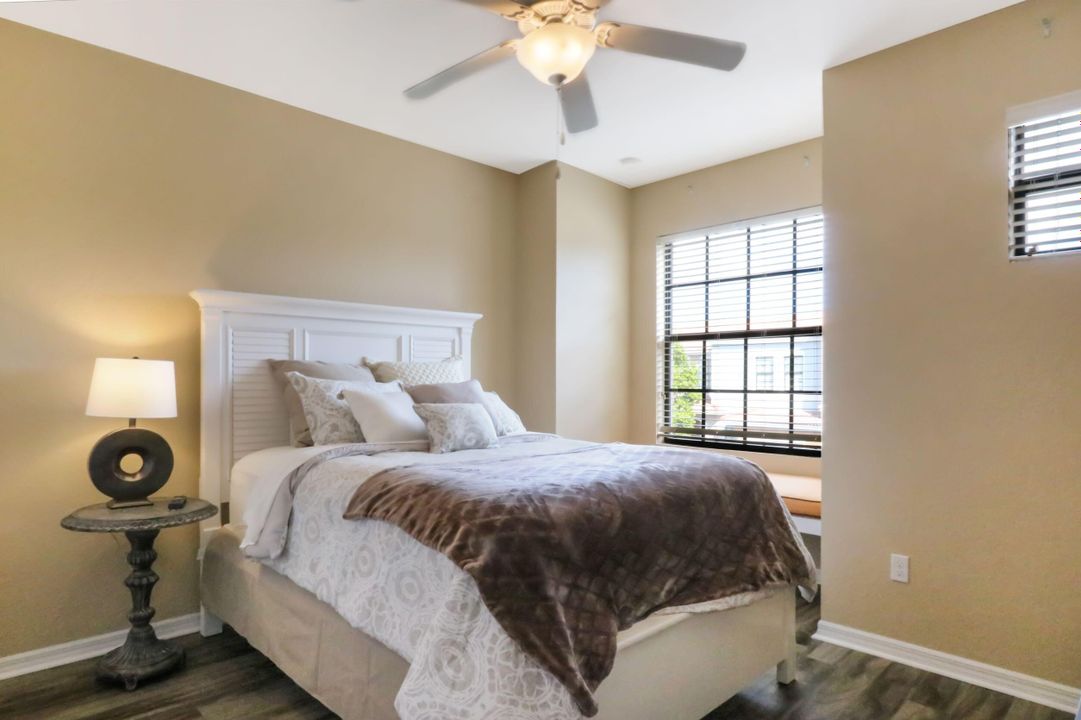 For Sale: $480,000 (3 beds, 2 baths, 1911 Square Feet)