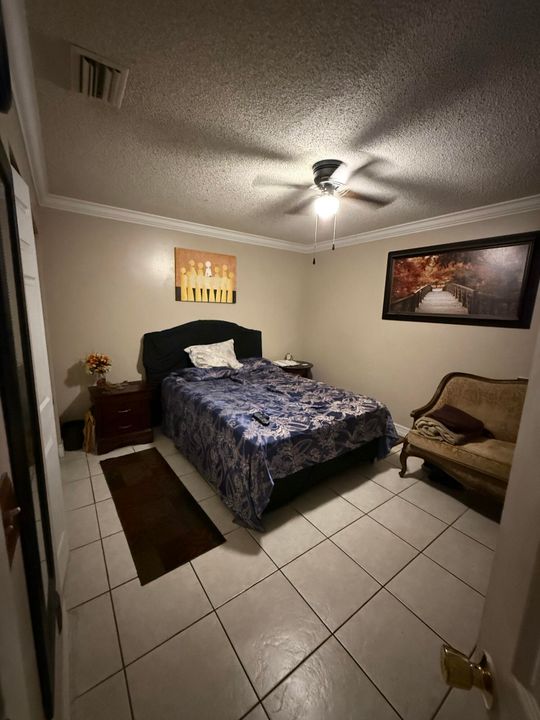 На продажу: $269,500 (2 спален, 2 ванн, 1134 Квадратных фут)