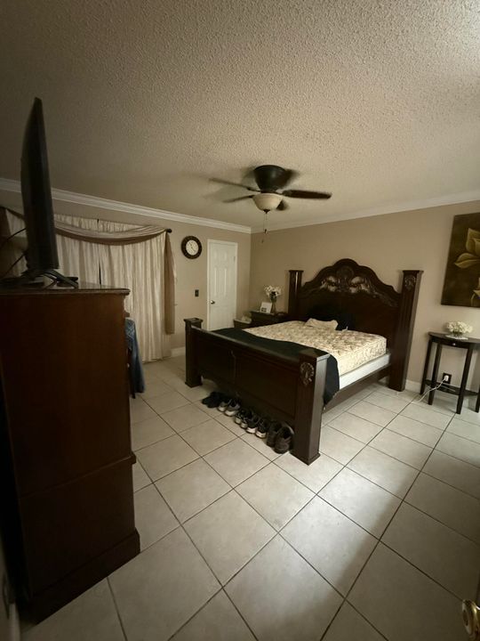 На продажу: $269,500 (2 спален, 2 ванн, 1134 Квадратных фут)