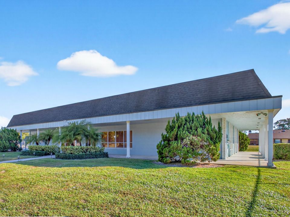 For Sale: $295,000 (2 beds, 2 baths, 1182 Square Feet)