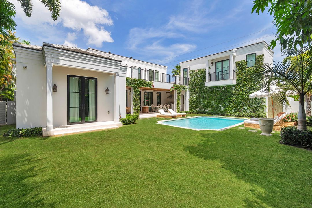 For Sale: $7,998,000 (5 beds, 5 baths, 4725 Square Feet)