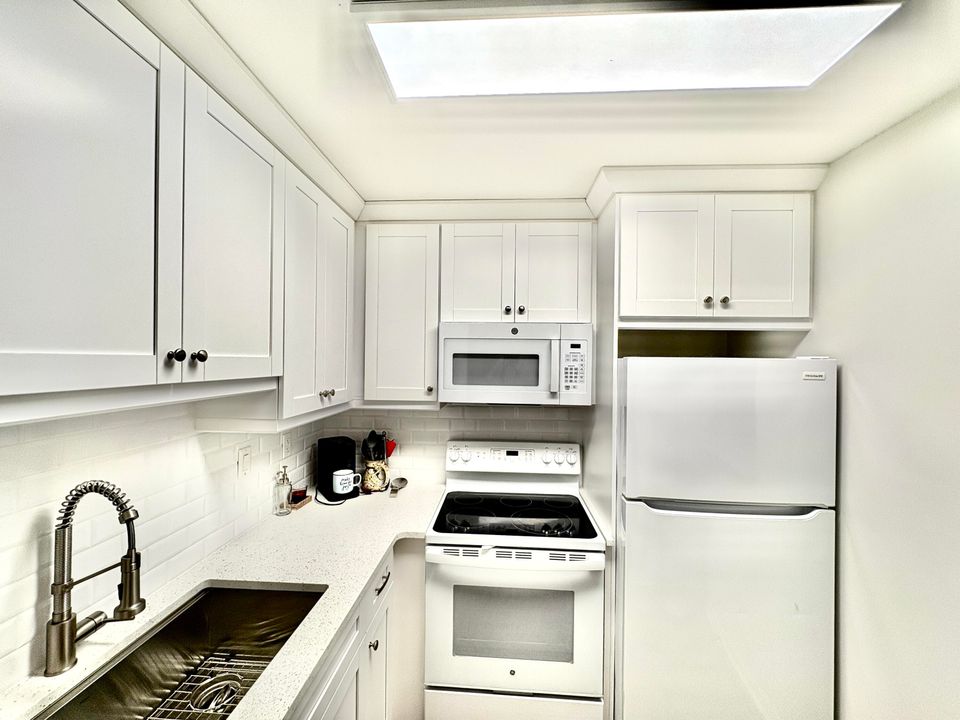 В аренду: $1,400 (1 спален, 1 ванн, 570 Квадратных фут)