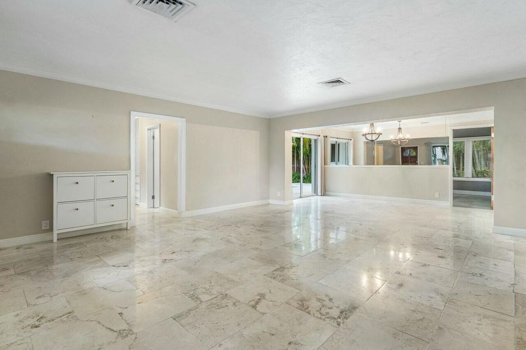 For Rent: $8,500 (3 beds, 3 baths, 1903 Square Feet)