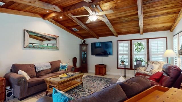 待售: $745,999 (3 贝兹, 2 浴室, 1897 平方英尺)