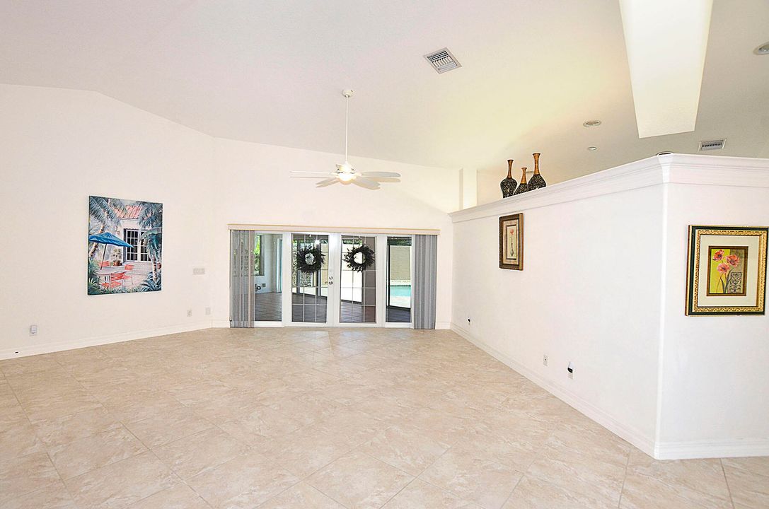 В аренду: $3,350 (4 спален, 2 ванн, 2484 Квадратных фут)