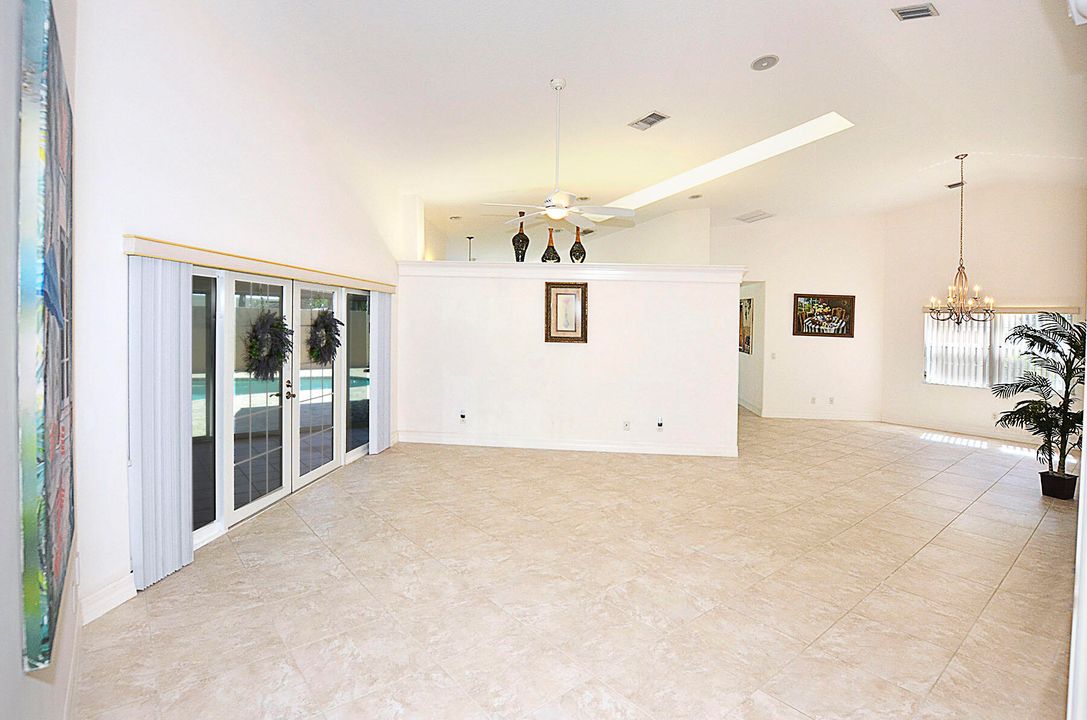 В аренду: $3,350 (4 спален, 2 ванн, 2484 Квадратных фут)