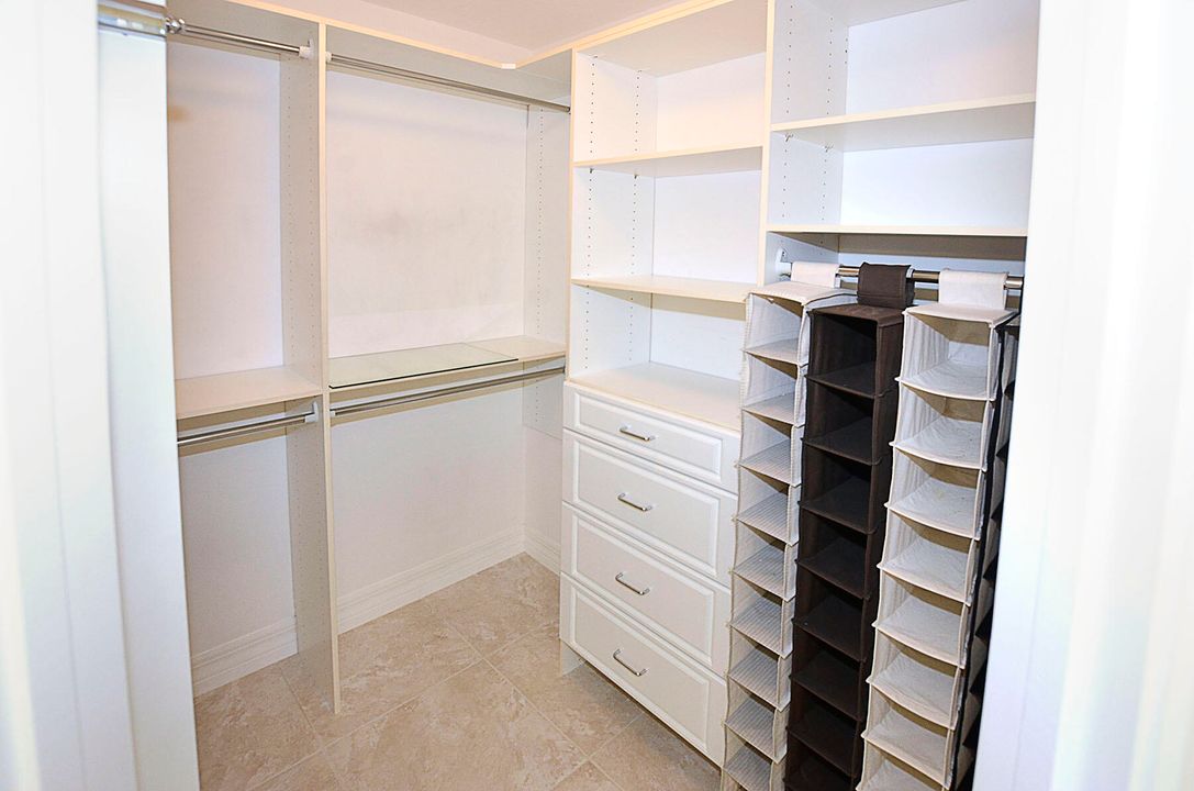 В аренду: $3,350 (4 спален, 2 ванн, 2484 Квадратных фут)