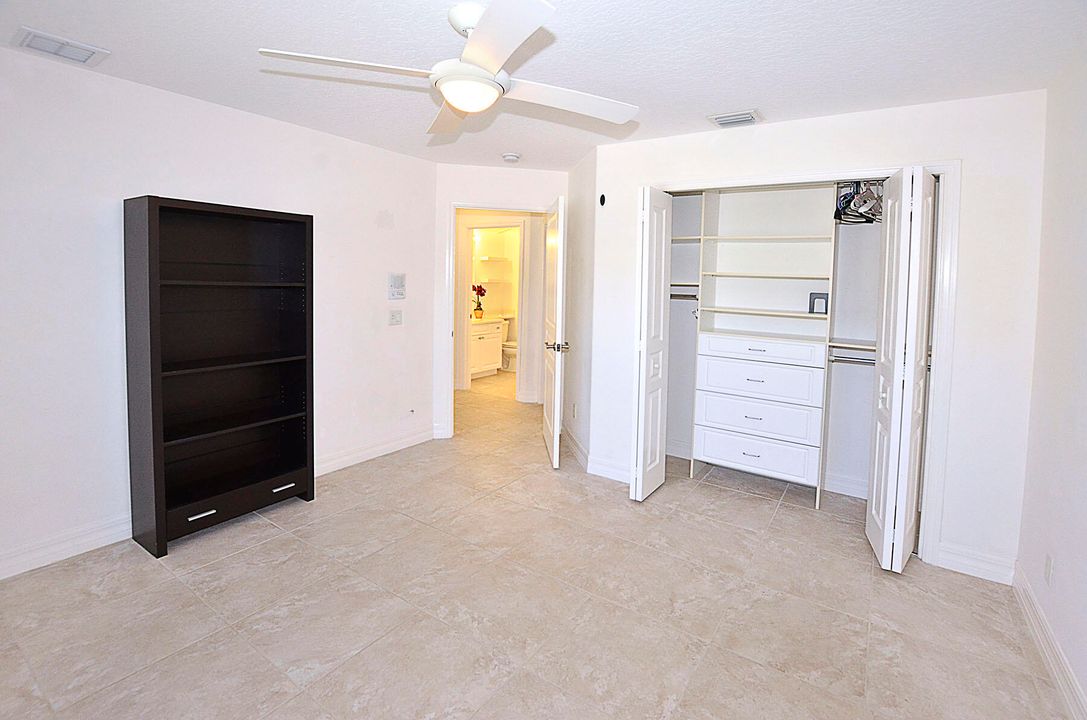 В аренду: $3,350 (4 спален, 2 ванн, 2484 Квадратных фут)