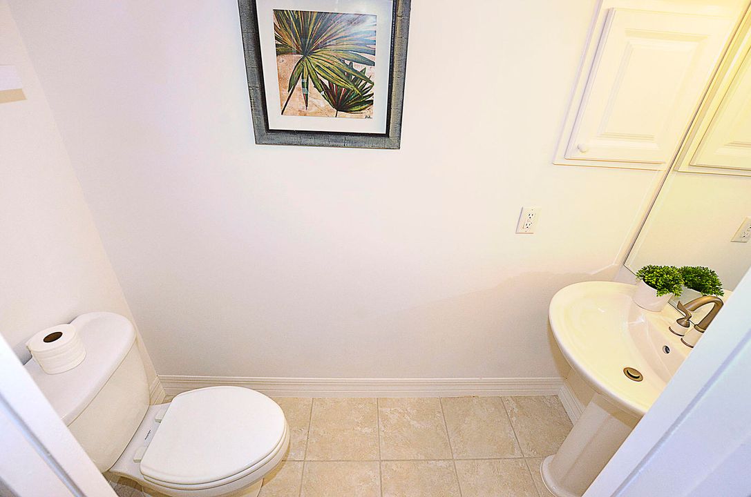 В аренду: $3,350 (4 спален, 2 ванн, 2484 Квадратных фут)