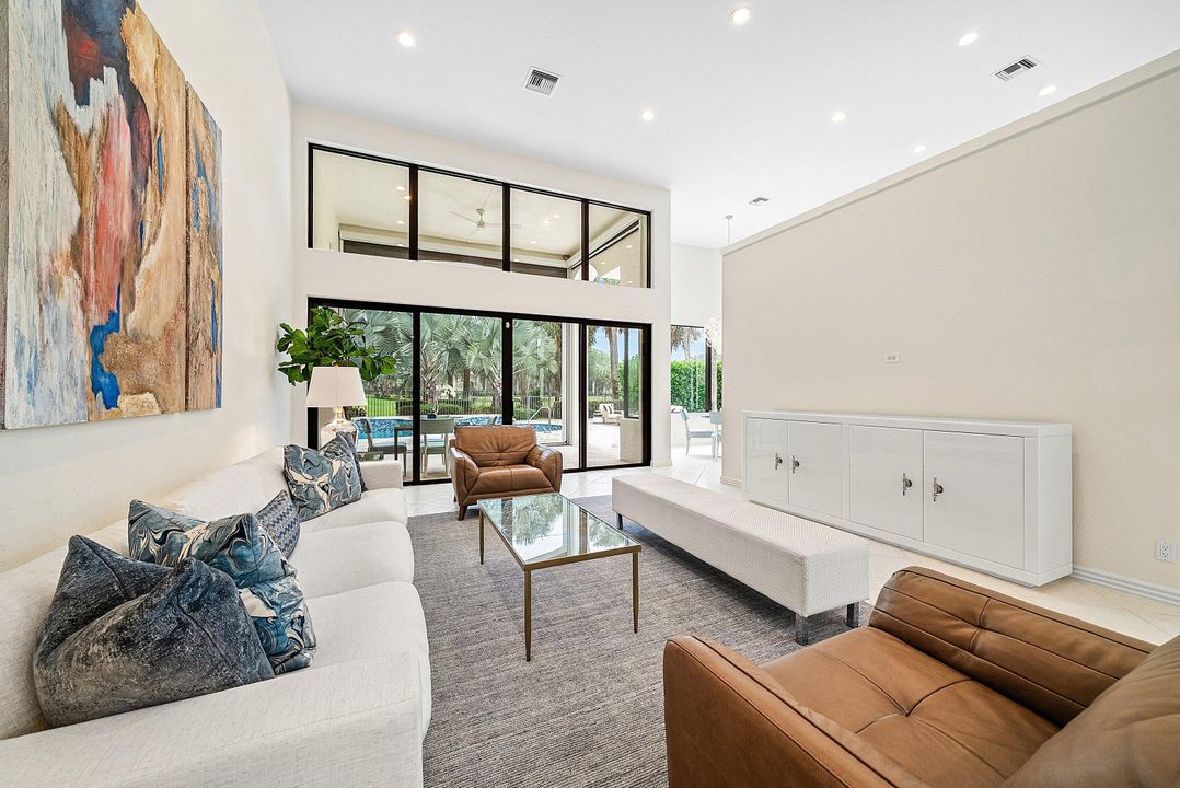 En Venta: $2,395,000 (3 camas, 4 baños, 2676 Pies cuadrados)