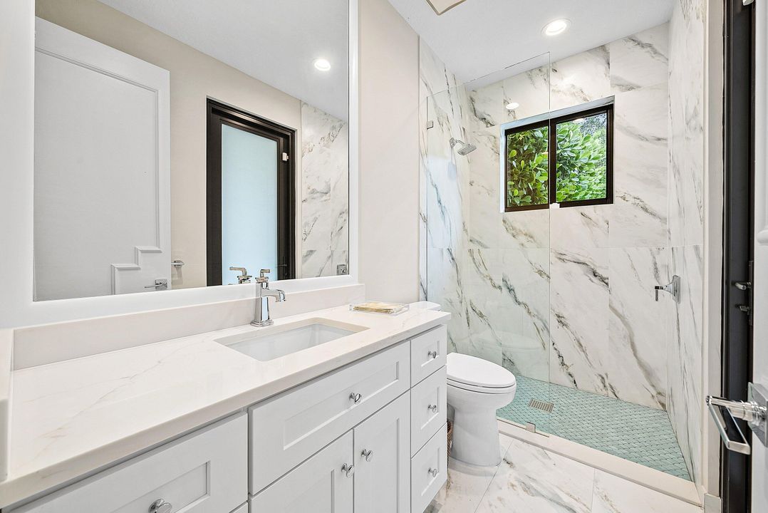 En Venta: $2,395,000 (3 camas, 4 baños, 2676 Pies cuadrados)