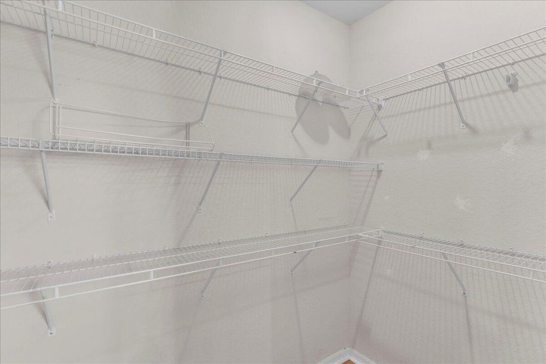 На продажу: $350,000 (3 спален, 2 ванн, 1523 Квадратных фут)