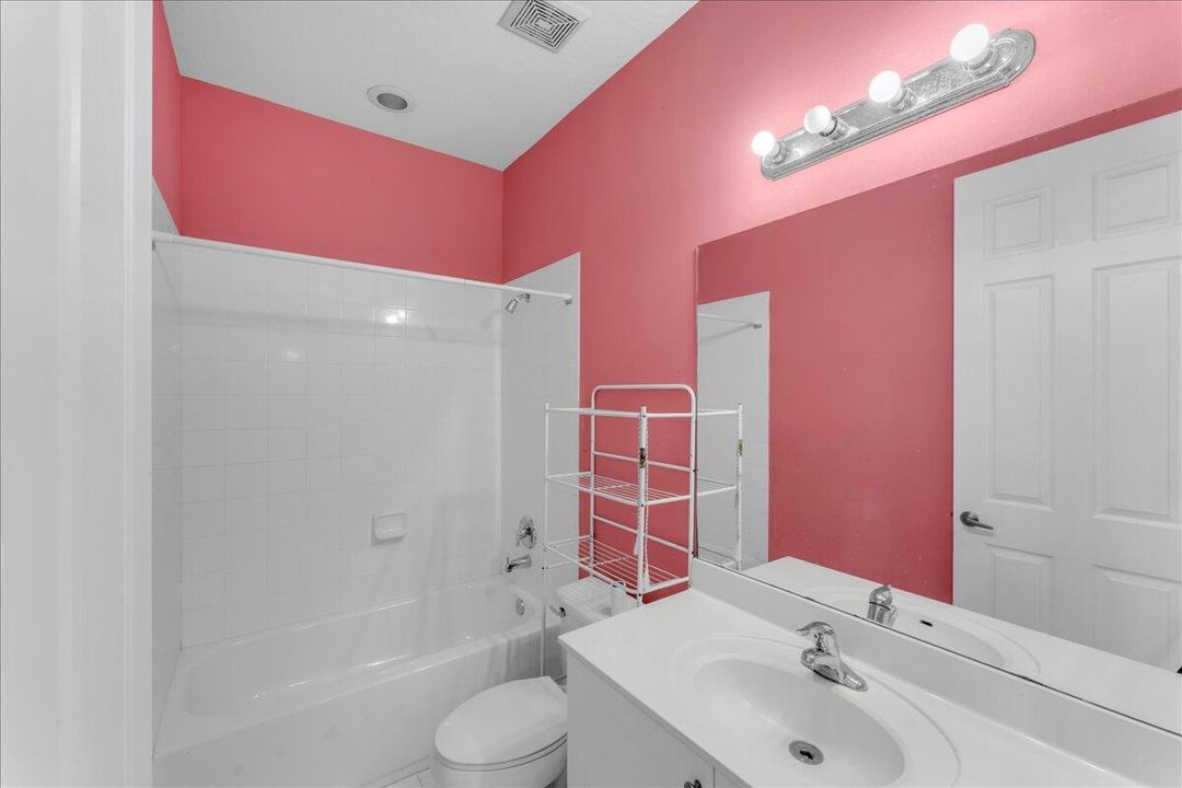 На продажу: $350,000 (3 спален, 2 ванн, 1523 Квадратных фут)