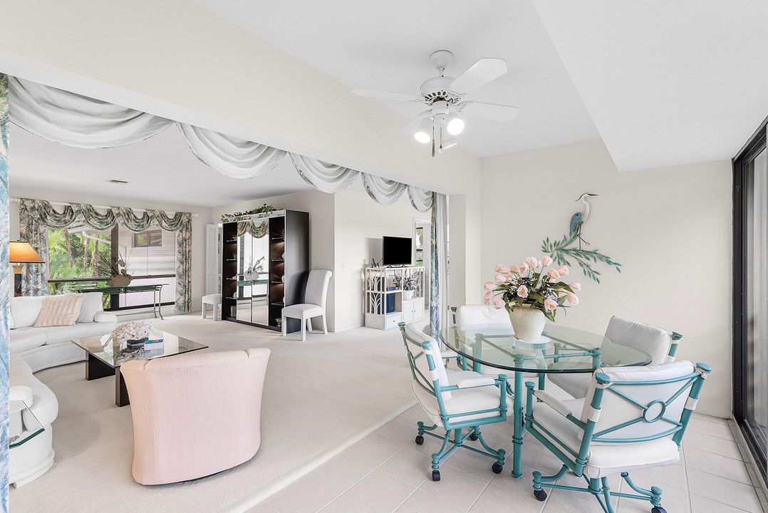 For Sale: $325,000 (2 beds, 2 baths, 1737 Square Feet)