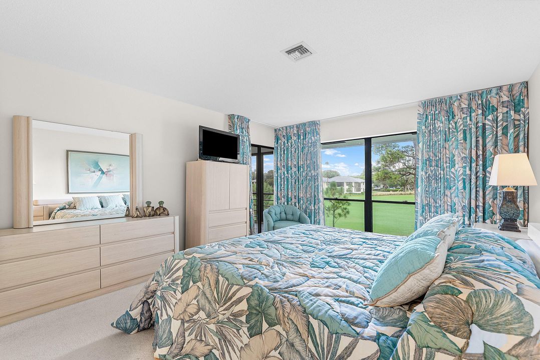 For Sale: $325,000 (2 beds, 2 baths, 1737 Square Feet)