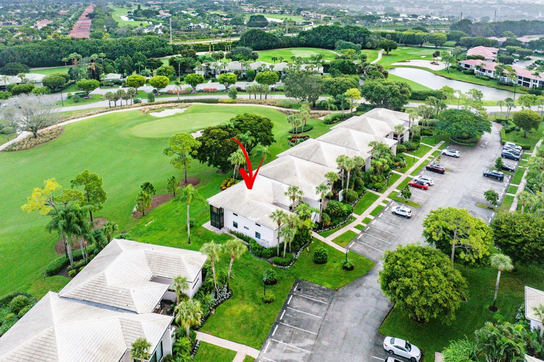 For Sale: $325,000 (2 beds, 2 baths, 1737 Square Feet)