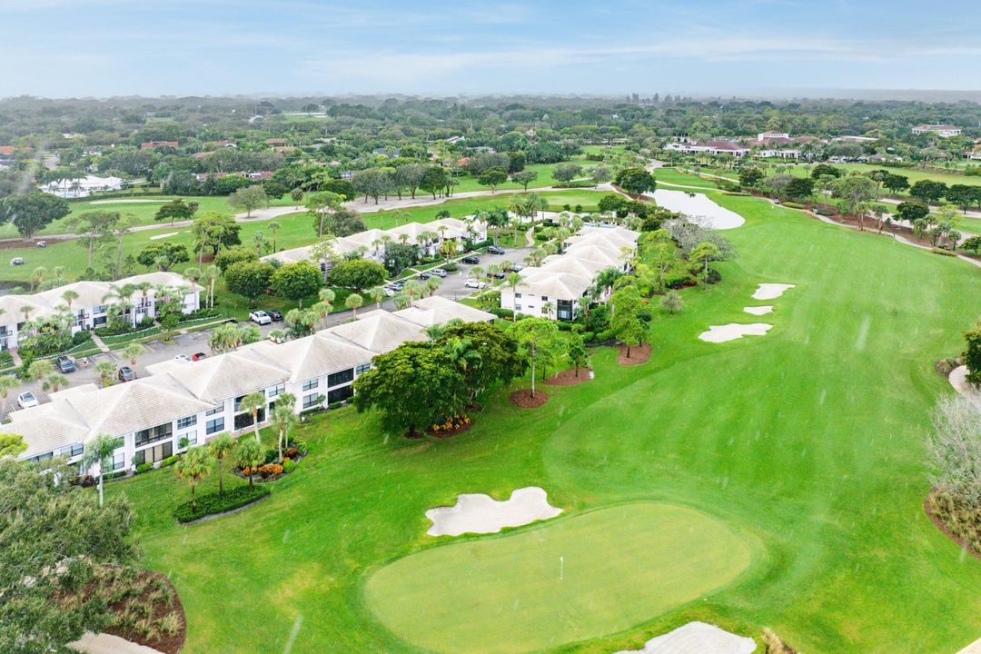 For Sale: $325,000 (2 beds, 2 baths, 1737 Square Feet)