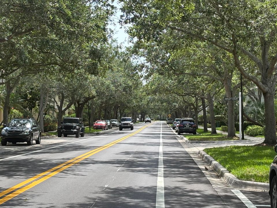 На продажу: $570,000 (3 спален, 2 ванн, 1611 Квадратных фут)