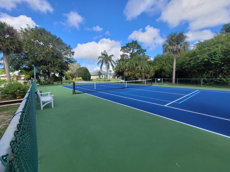 В аренду: $3,350 (4 спален, 2 ванн, 2484 Квадратных фут)