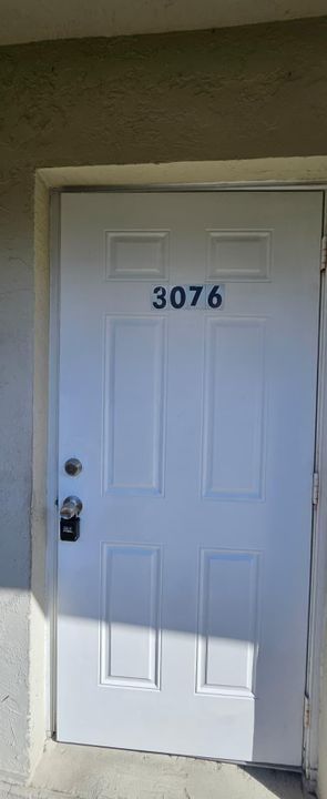 For Rent: $1,750 (2 beds, 1 baths, 1032 Square Feet)