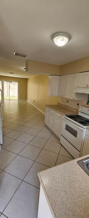 For Rent: $1,750 (2 beds, 1 baths, 1032 Square Feet)