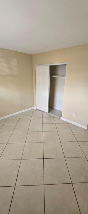 For Rent: $1,750 (2 beds, 1 baths, 1032 Square Feet)