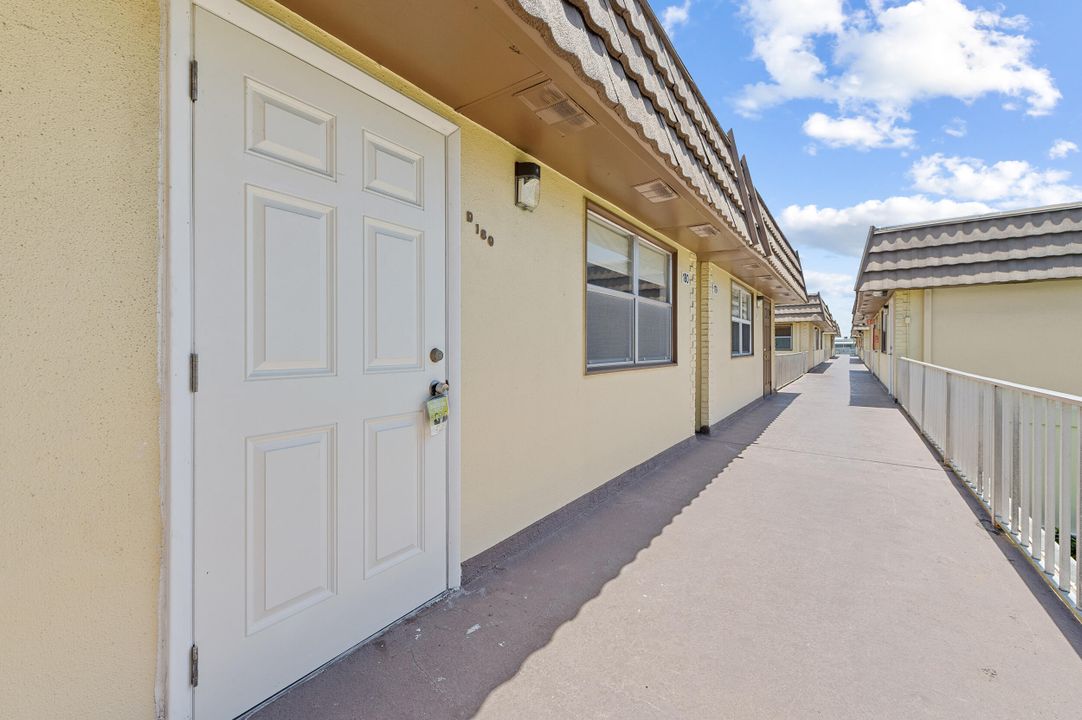 En Venta: $82,000 (2 camas, 2 baños, 880 Pies cuadrados)