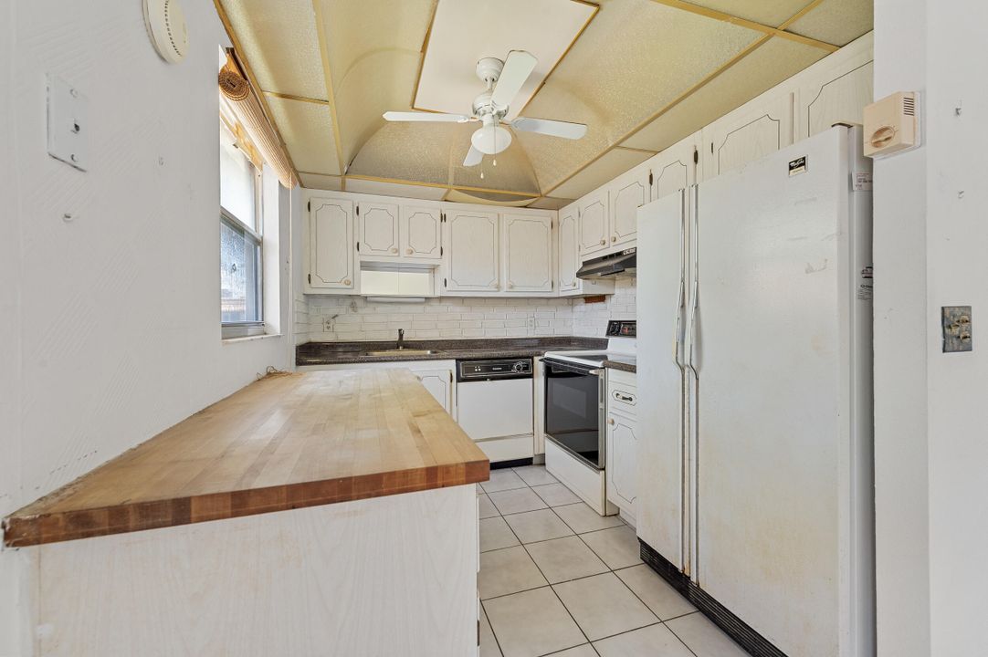 En Venta: $82,000 (2 camas, 2 baños, 880 Pies cuadrados)