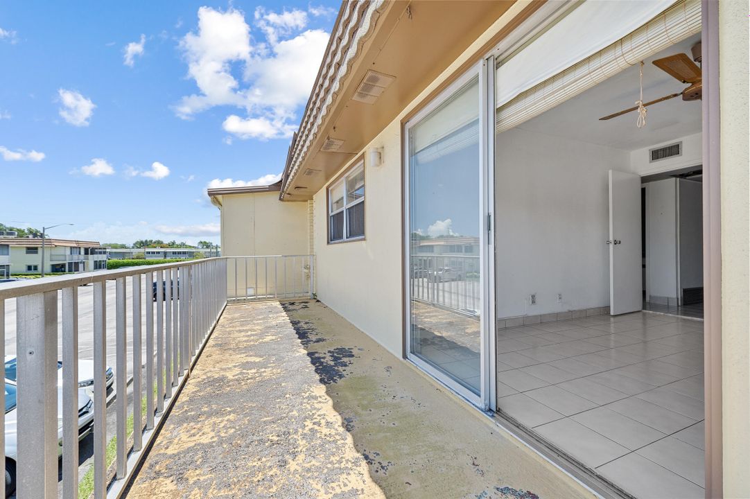 En Venta: $82,000 (2 camas, 2 baños, 880 Pies cuadrados)