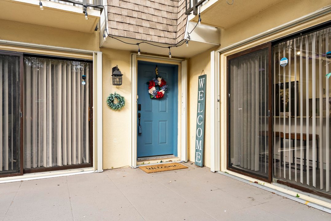 На продажу: $399,900 (2 спален, 2 ванн, 1166 Квадратных фут)