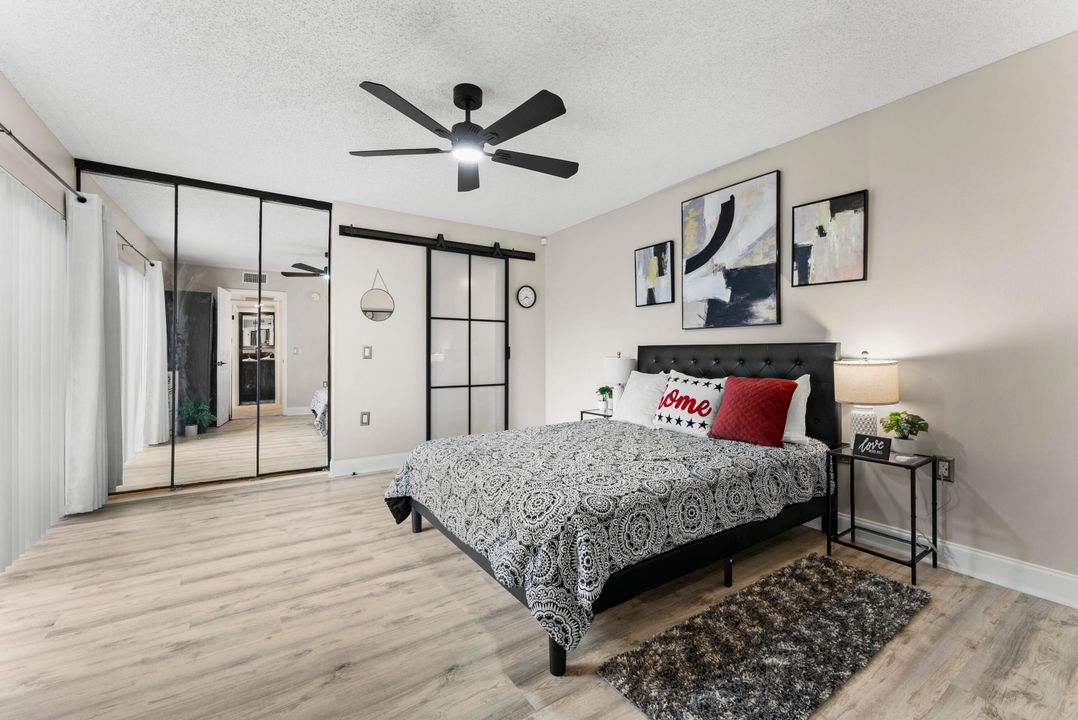 На продажу: $399,900 (2 спален, 2 ванн, 1166 Квадратных фут)