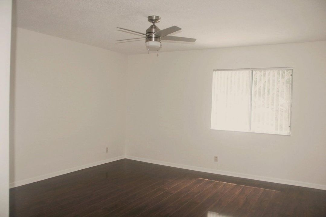 For Rent: $3,500 (3 beds, 2 baths, 1826 Square Feet)