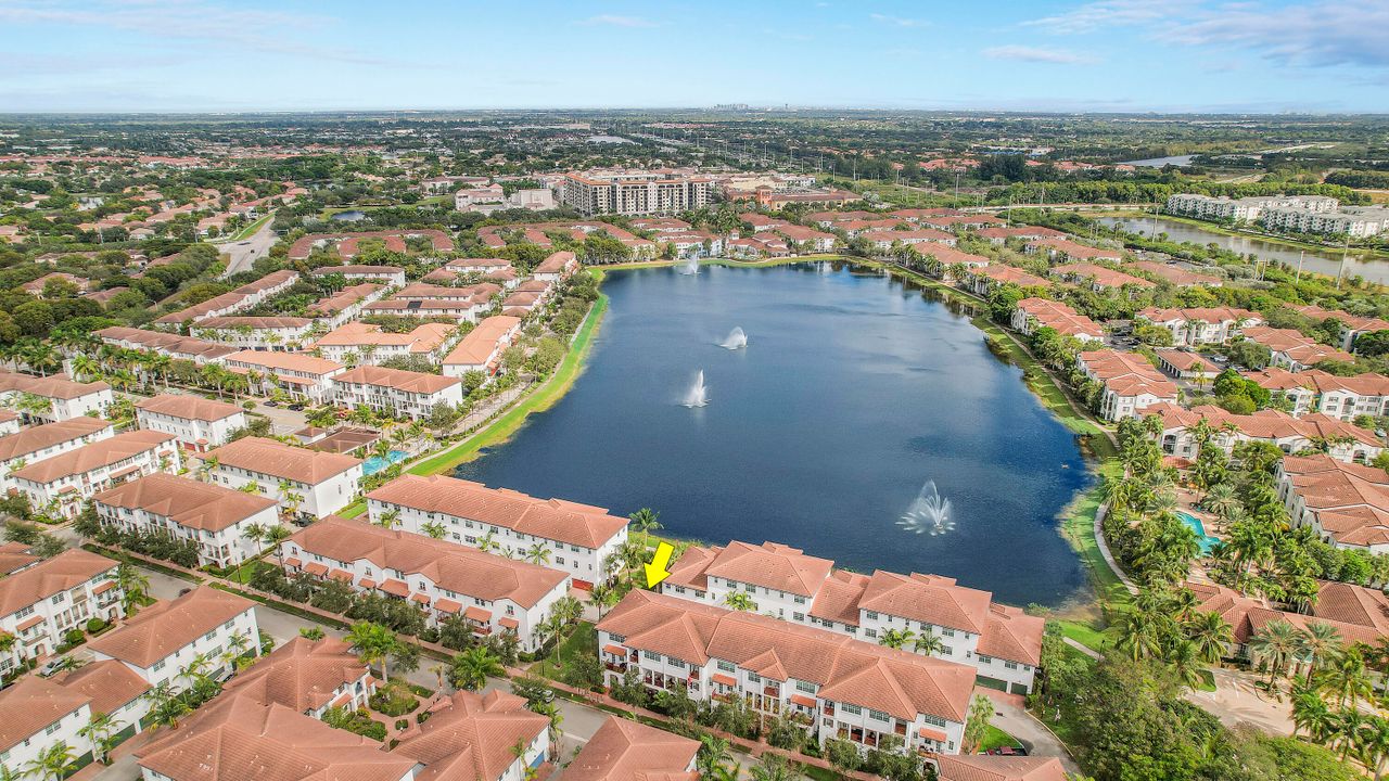 На продажу: $560,000 (3 спален, 3 ванн, 1919 Квадратных фут)