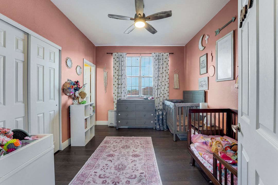 На продажу: $560,000 (3 спален, 3 ванн, 1919 Квадратных фут)