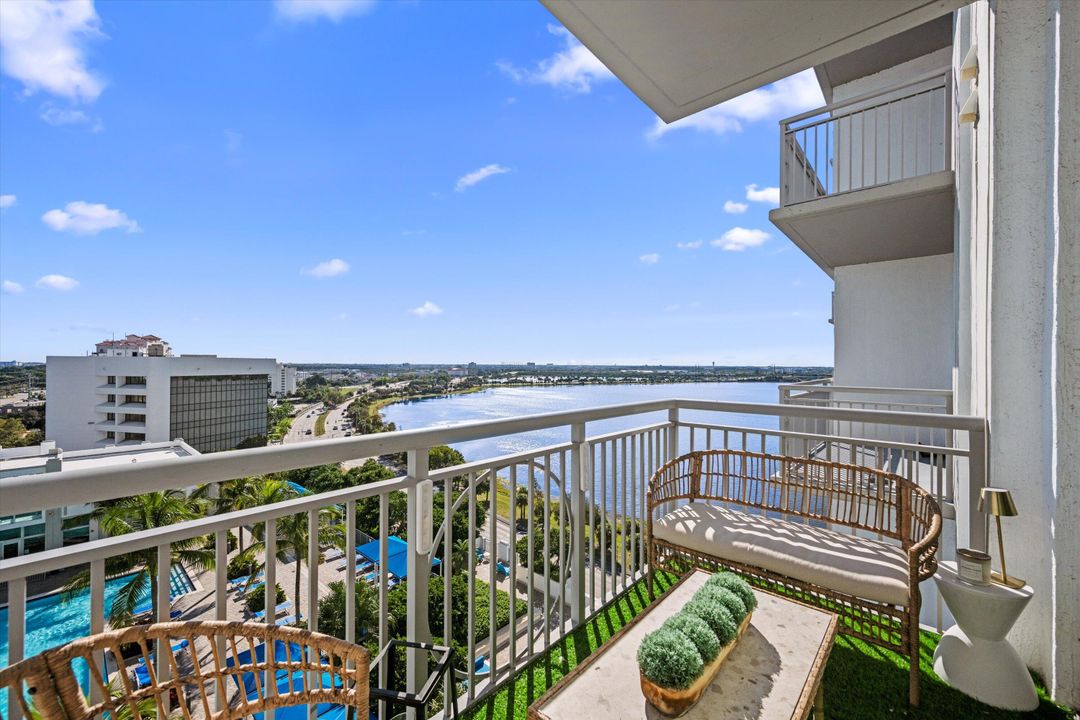 出租: $5,000 (1 贝兹, 1 浴室, 774 平方英尺)