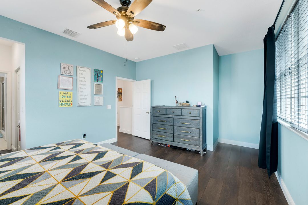 На продажу: $560,000 (3 спален, 3 ванн, 1919 Квадратных фут)