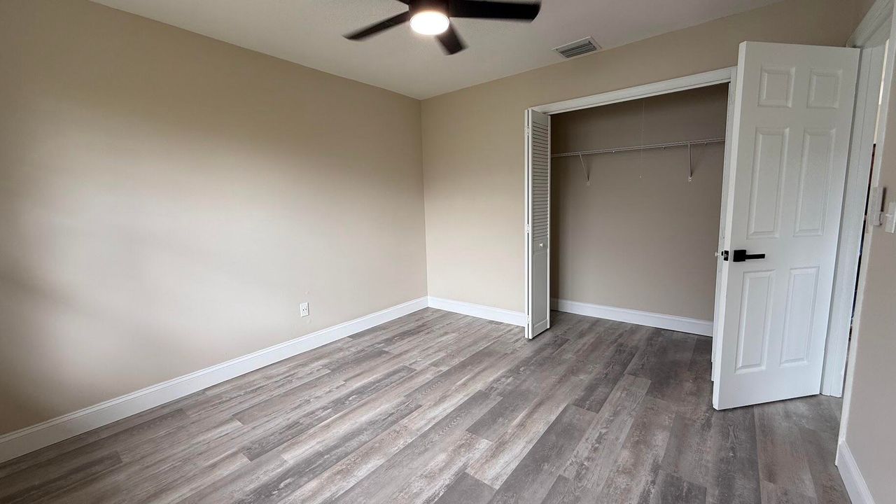 待售: $370,000 (3 贝兹, 2 浴室, 1734 平方英尺)