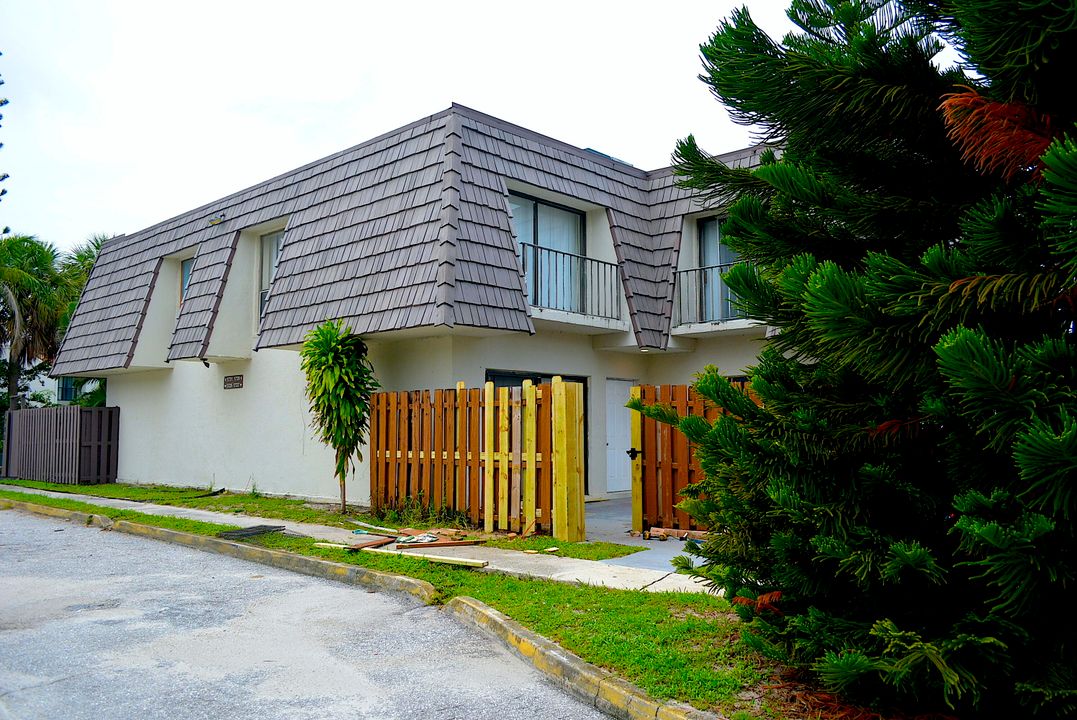 For Rent: $2,600 (3 beds, 2 baths, 1624 Square Feet)