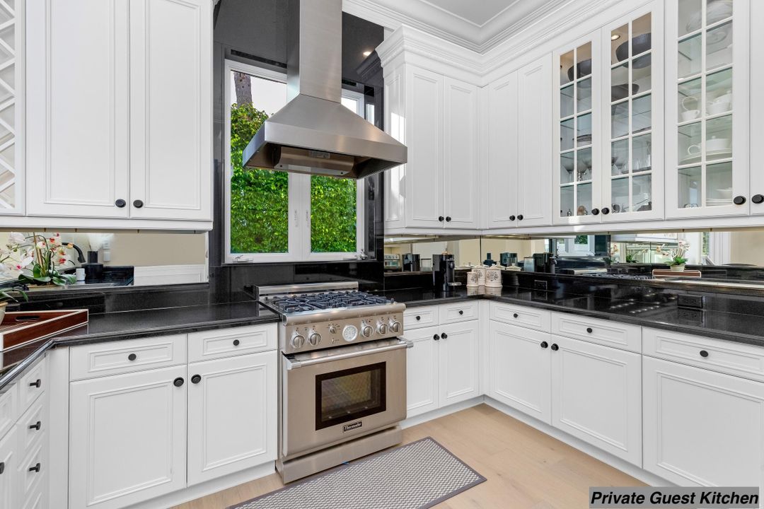 待售: $27,500,000 (6 贝兹, 9 浴室, 12055 平方英尺)