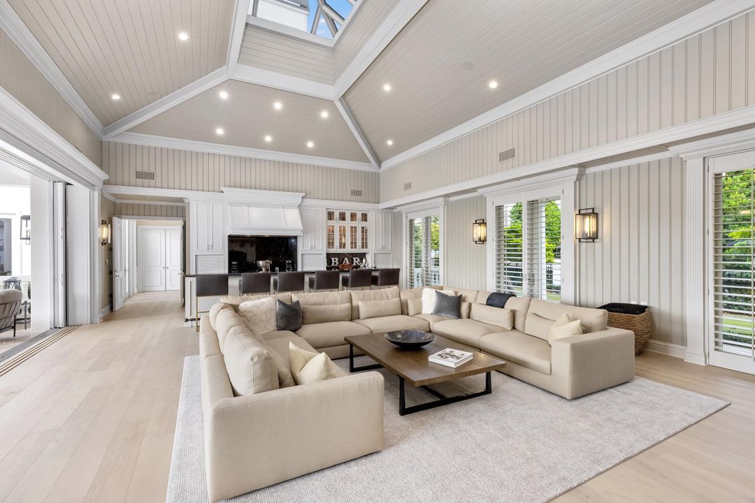 待售: $27,500,000 (6 贝兹, 9 浴室, 12055 平方英尺)