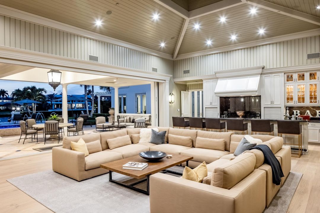 待售: $27,500,000 (6 贝兹, 9 浴室, 12055 平方英尺)