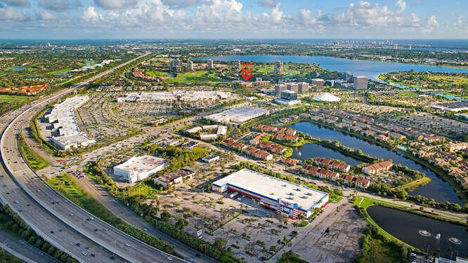 For Sale: $720,000 (4 beds, 3 baths, 2821 Square Feet)