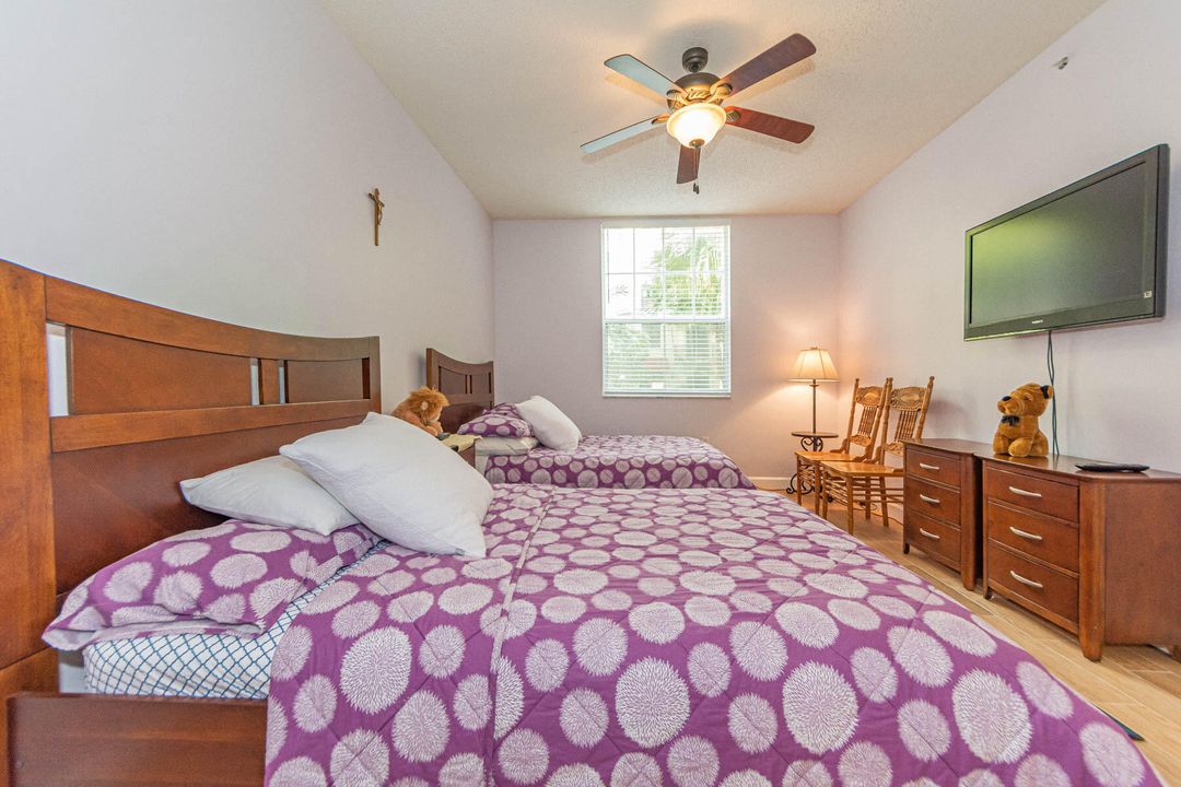 For Sale: $359,900 (1 beds, 1 baths, 756 Square Feet)